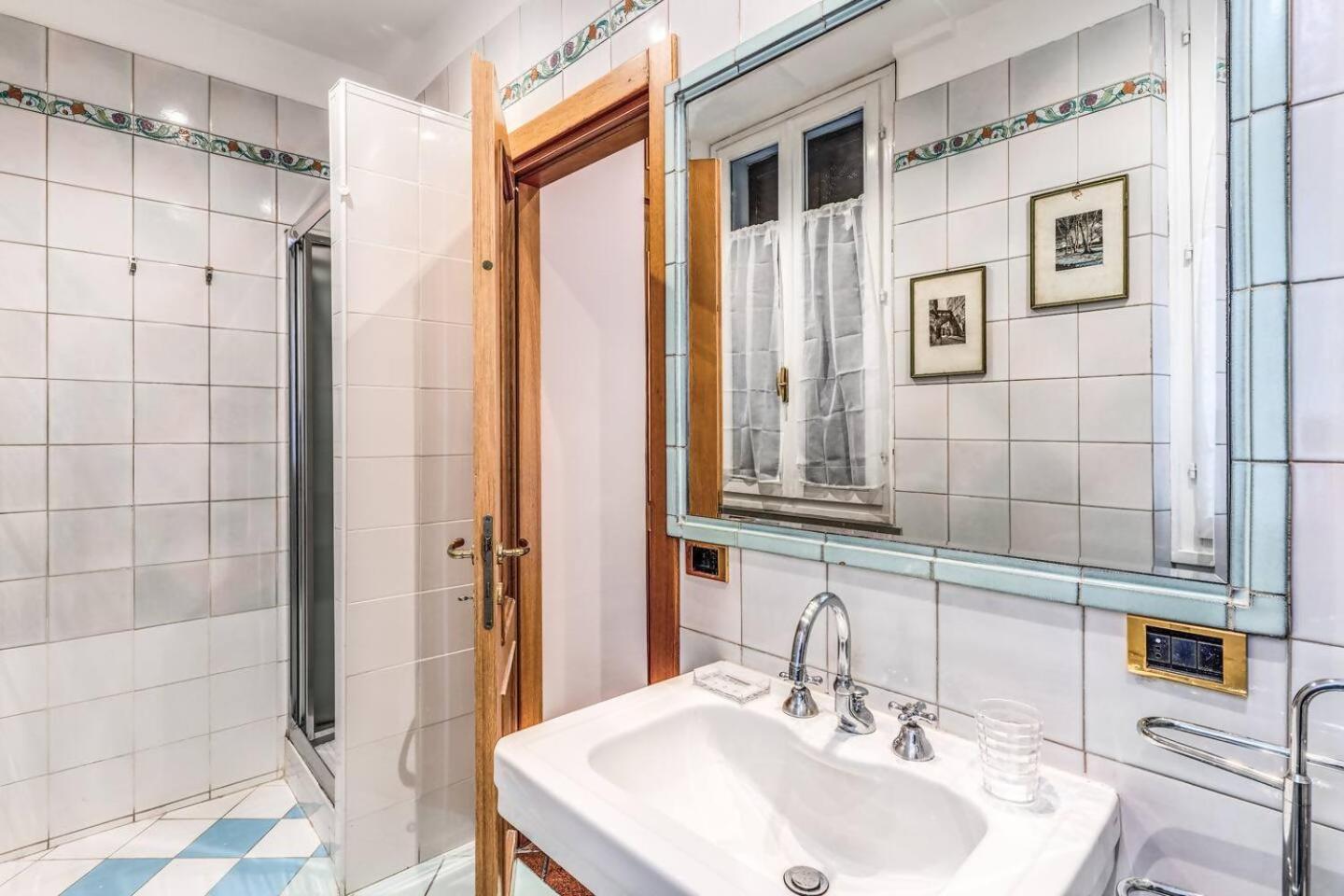 Cozy Flat In Trevi Fountain Apartment Roma Ngoại thất bức ảnh