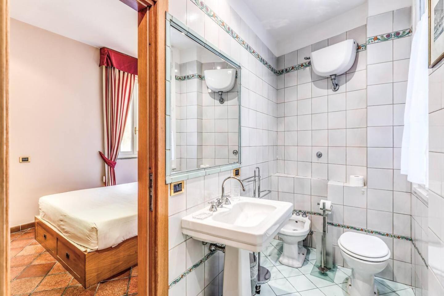 Cozy Flat In Trevi Fountain Apartment Roma Ngoại thất bức ảnh